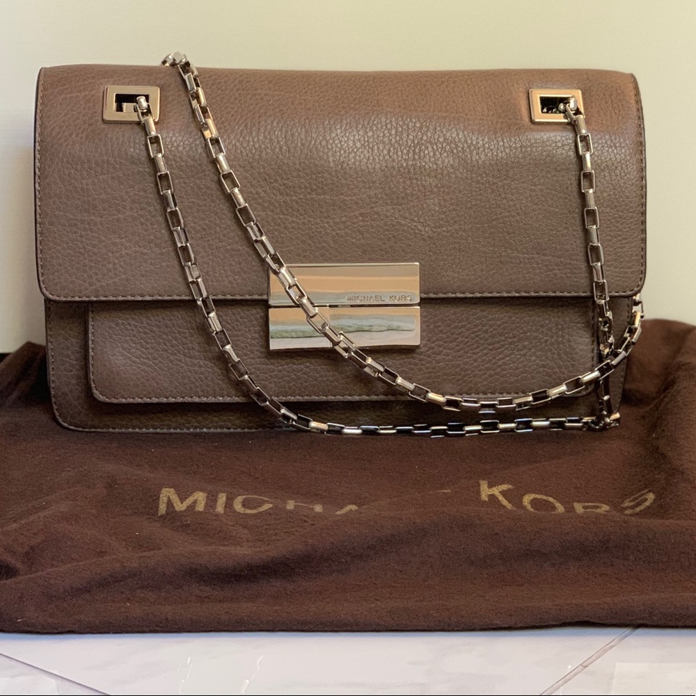 Never used Michel Kors chain mini bag